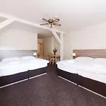 Ski Hotel Svoboda Nad Upou 3*