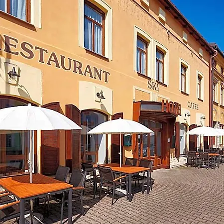 Ski Hotel Svoboda Nad Upou 3*